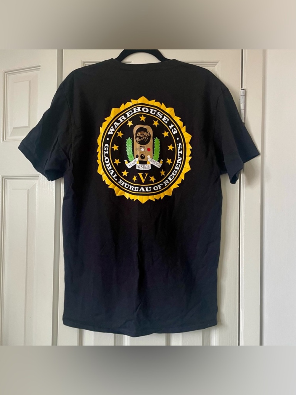 Warehouse 13 Shirt designed by Eddie McClintock - black t-shirt size L